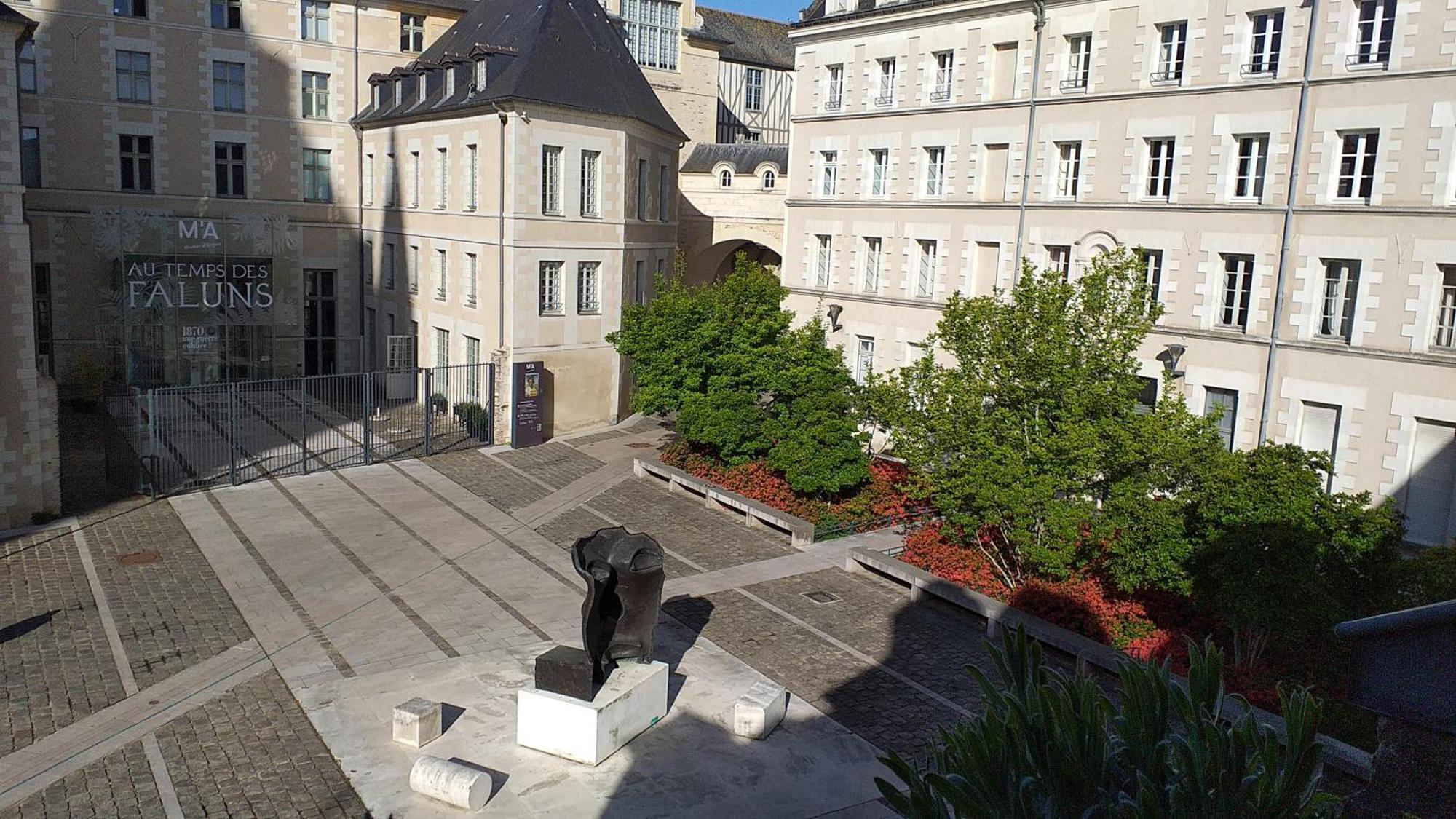 Appart 2 Pieces Et Jardin Hyper Centre Ville Angers Exterior photo